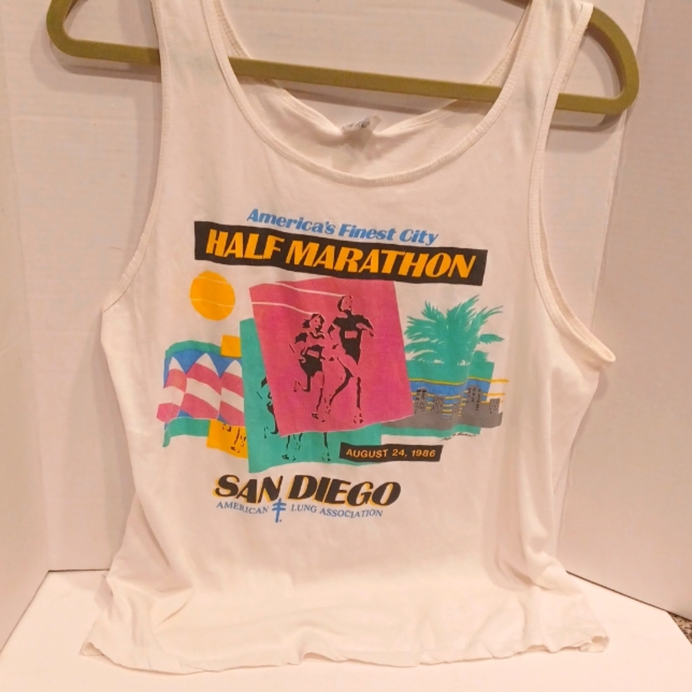 1986 Vintage San Diego 1/2 Marathon Graphic Tank Top Shirt
